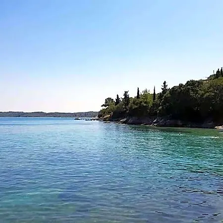 אורחן Corfu's Hidden Gem - Serene Quad *