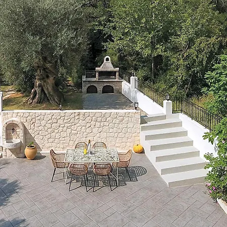 אורחן Corfu's Hidden Gem - Serene Quad *